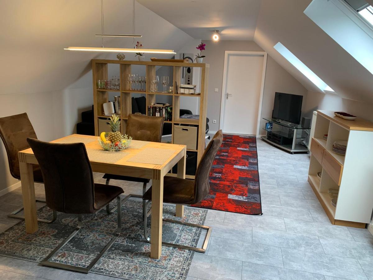 Ferienwohnung Sunny - Moderne Ferienwohnung Im Gruenen In Saarbruecken-West מראה חיצוני תמונה