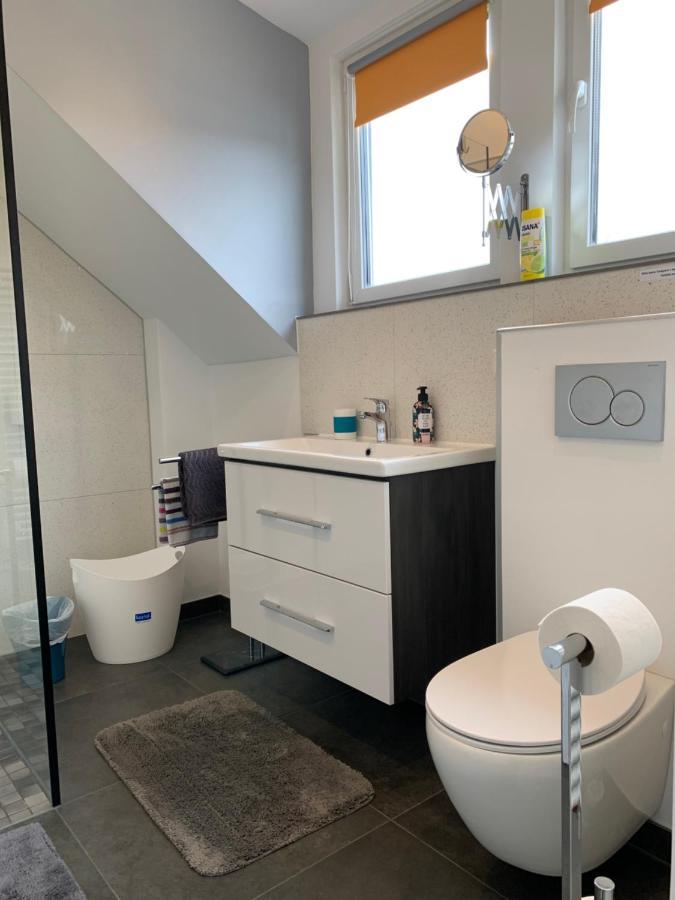 Ferienwohnung Sunny - Moderne Ferienwohnung Im Gruenen In Saarbruecken-West מראה חיצוני תמונה